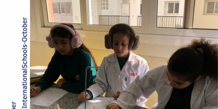 Year 5 students were thrilled to investigate the nature of sound waves and how sound is produced during their science lab session.